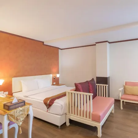 J&Y Hotel Latphrao 35