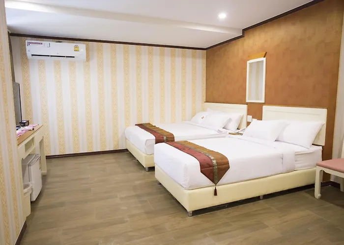 J&y Latphrao 35 Hotel