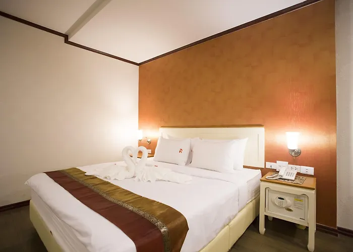 J&y Latphrao 35 Hotel