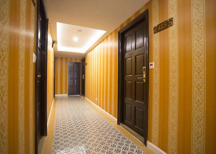 J&y Latphrao 35 Hotel 3*