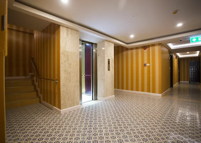 J&y Latphrao 35 Hotel 3*